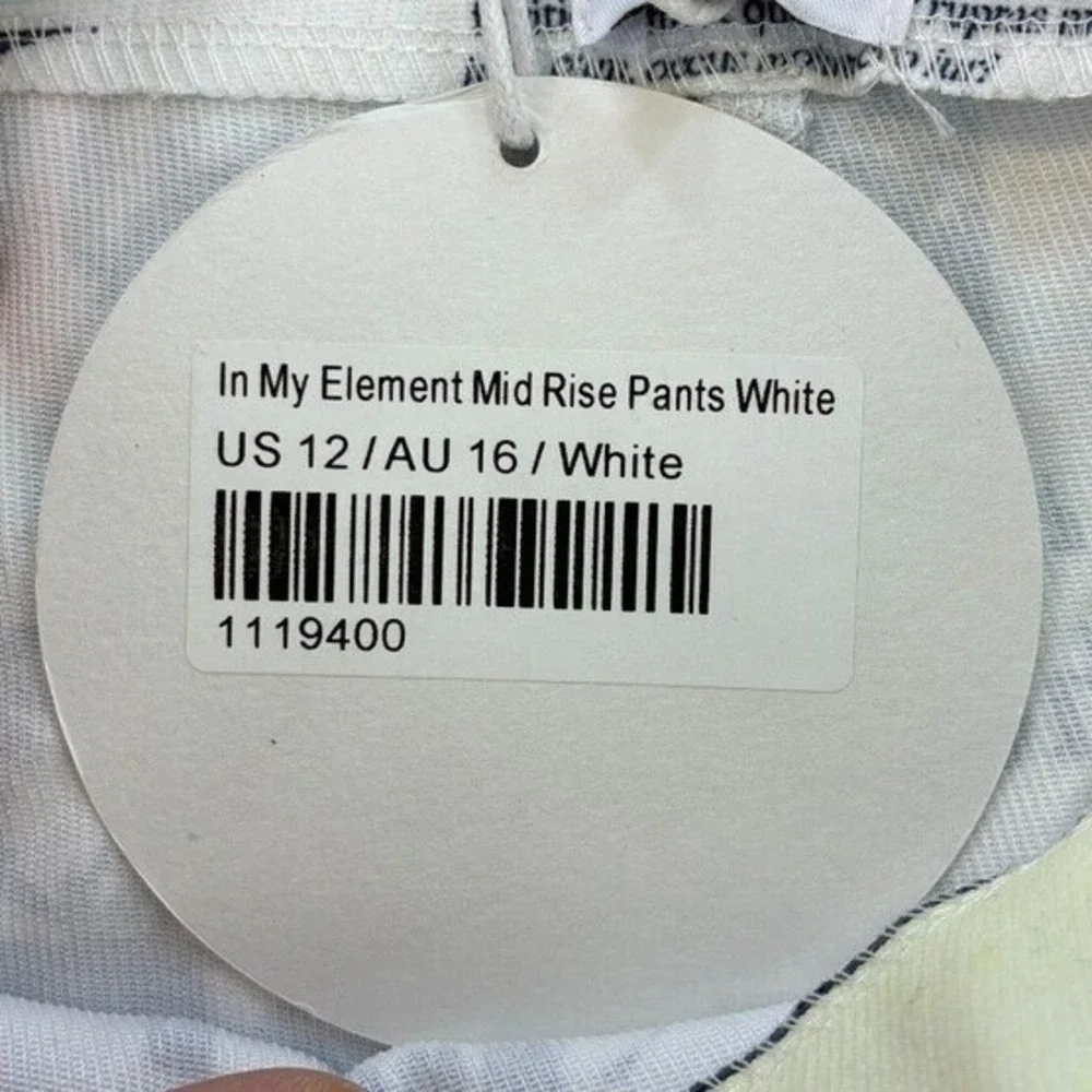 Princess Polly Chino Pants Womens 12 White Newspaper Print Paradise Streetwear